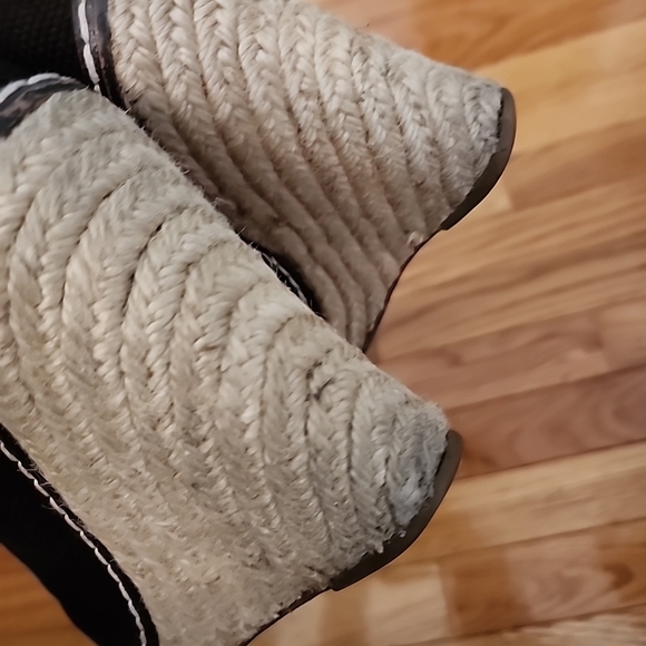 Tory Burch Peep Toe Brown Canvas Wedge Espradrilles - Picture 4 of 7